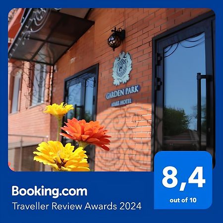 Golden Park Hotel Pavlodar Extérieur photo