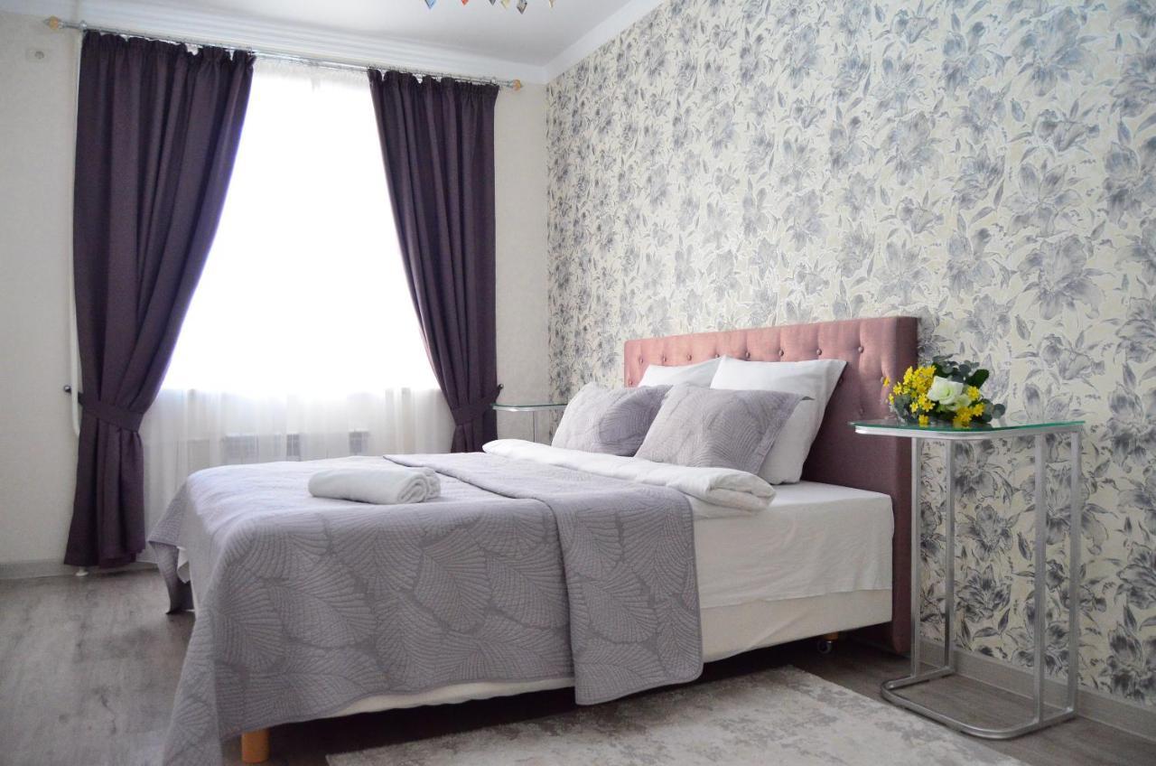 Golden Park Hotel Pavlodar Extérieur photo