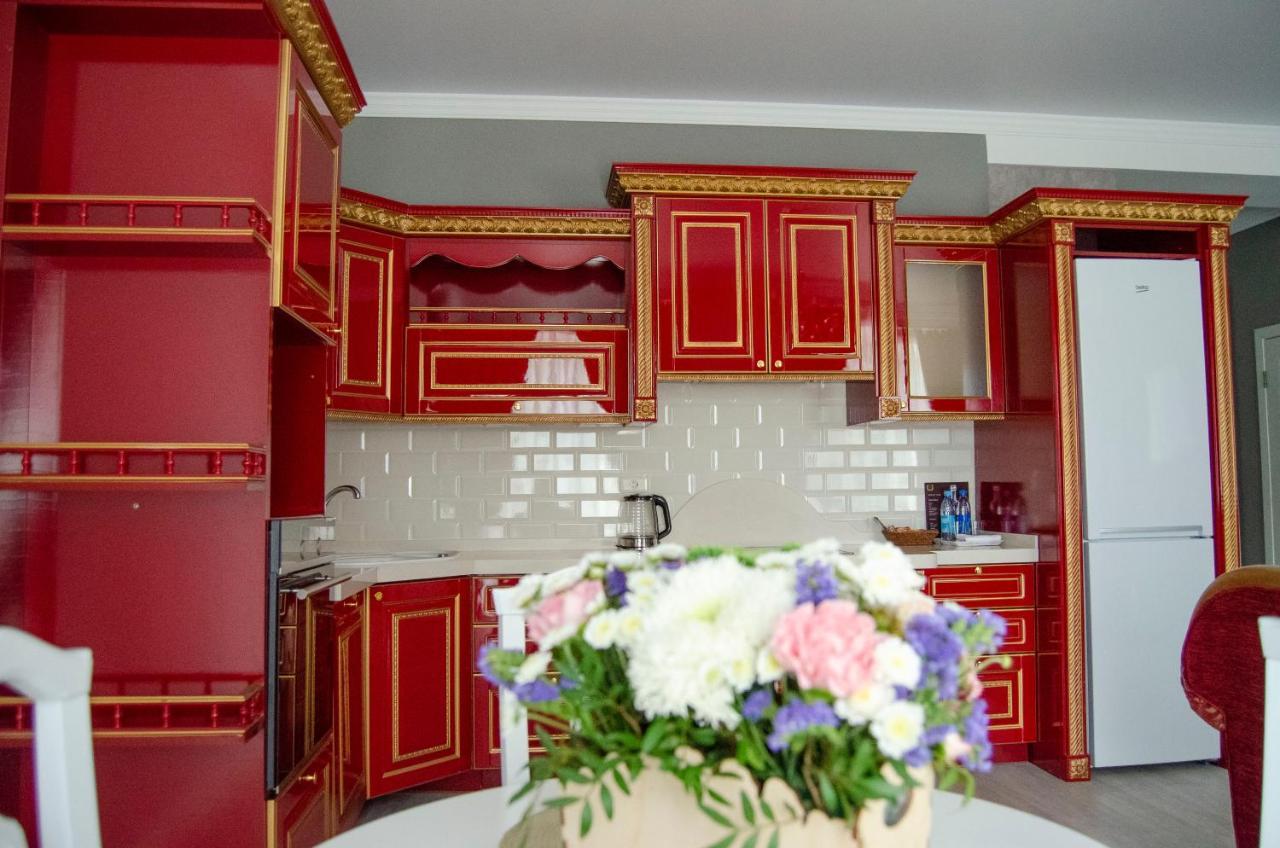 Golden Park Hotel Pavlodar Extérieur photo