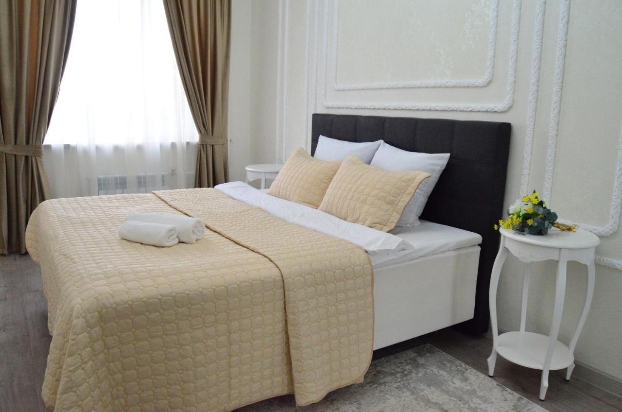 Golden Park Hotel Pavlodar Extérieur photo