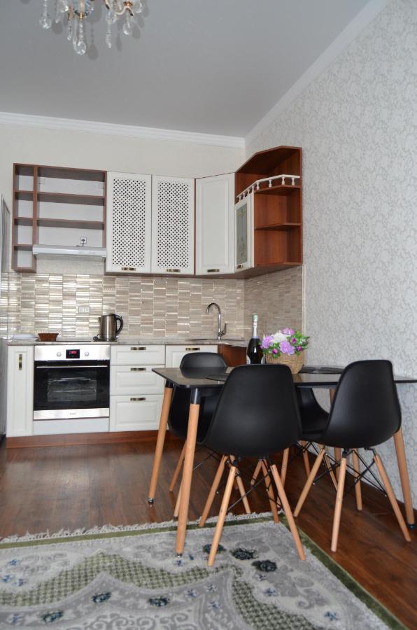 Golden Park Hotel Pavlodar Extérieur photo