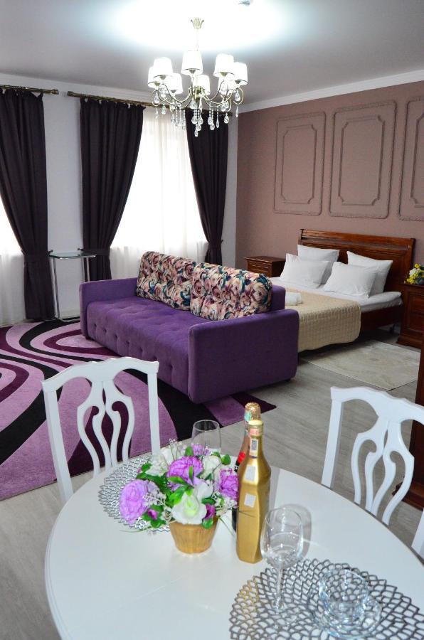 Golden Park Hotel Pavlodar Extérieur photo
