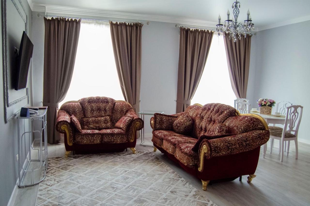 Golden Park Hotel Pavlodar Extérieur photo