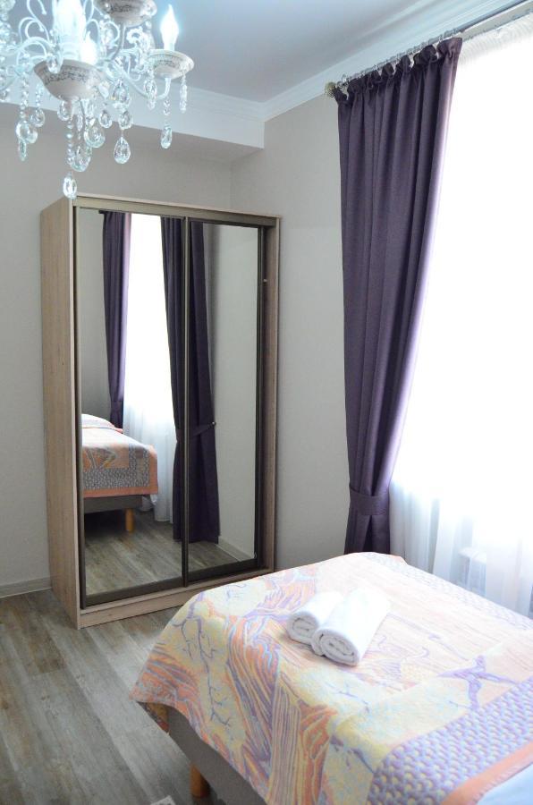 Golden Park Hotel Pavlodar Extérieur photo